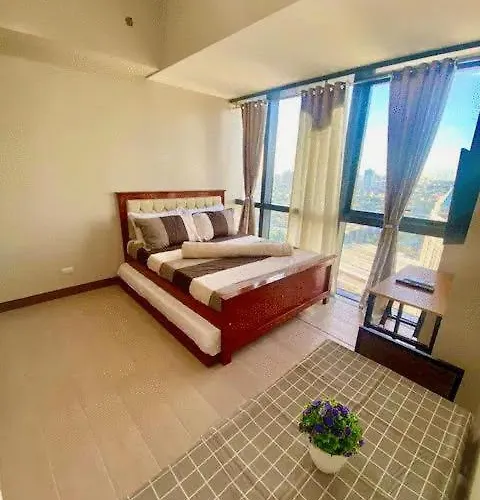 Affordable Staycation Eastwood *